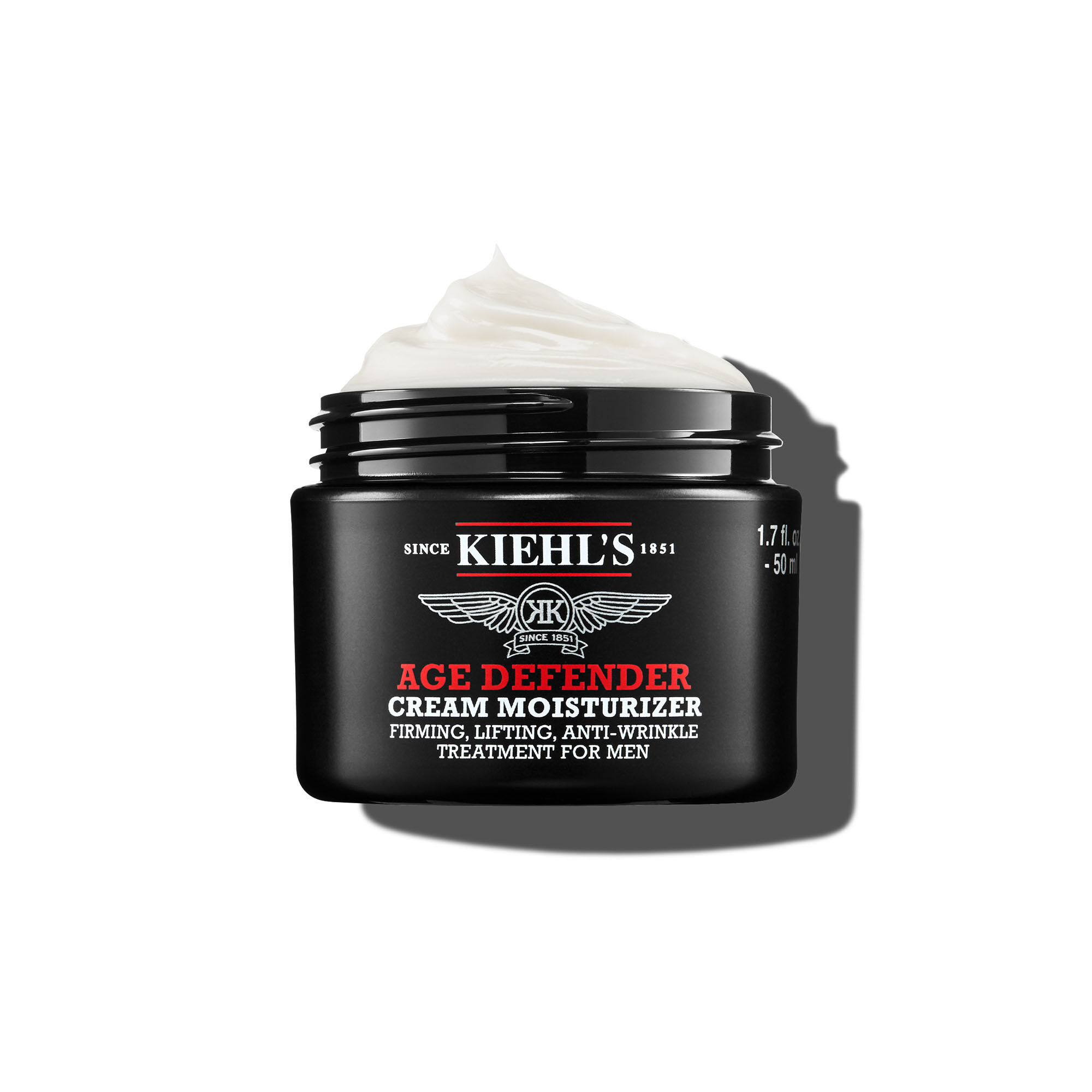 Un pot de 50 ml de creme hydratante Kiehl's Age Defender sur fond blanc.