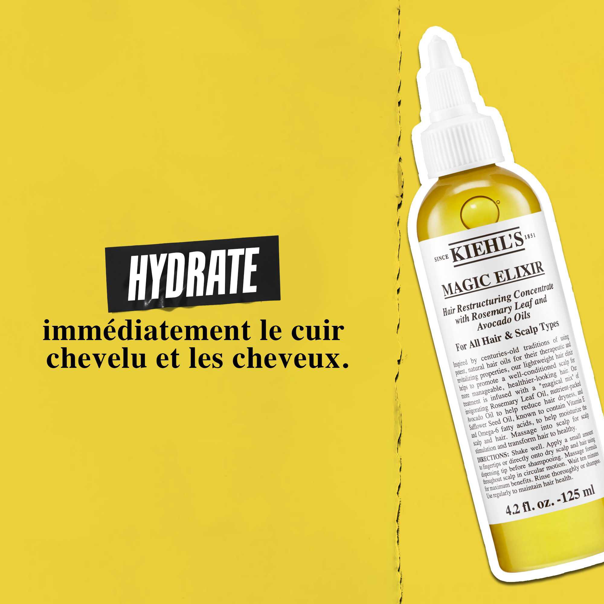 Un flacon de Magic Elixir Hair Oil sur fond dore avec le texte : « Laisse immediatement le cuir chevelu et les cheveux hydrates. »
