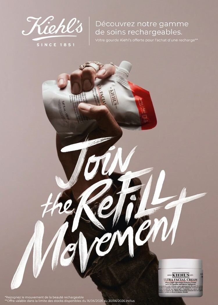 Une main tenant une recharge Kiehl's Ultra Facial Cream avec le slogan "Join the Refill Movement" – Decouvrez la gamme de soins rechargeables Kiehl's, avec une gourde offerte pour l'achat d'une recharge, offre valable du 16/06 au 30/06/2026