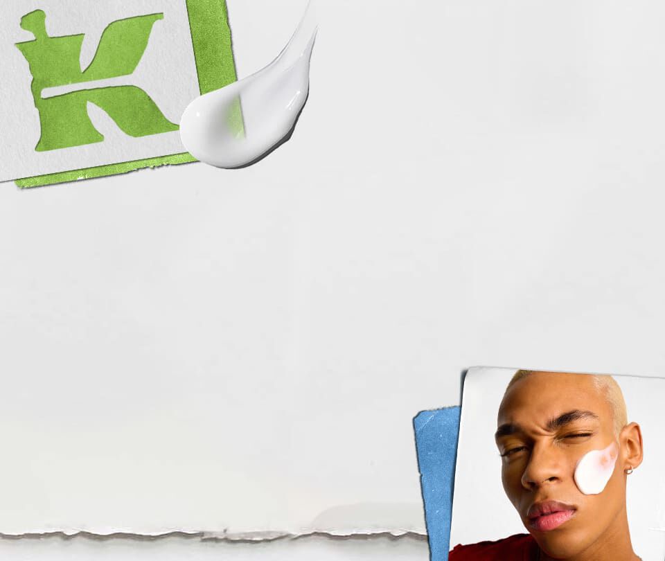 Un homme avec une creme sur le visage, souriant legerement, sur un fond blanc et texture.