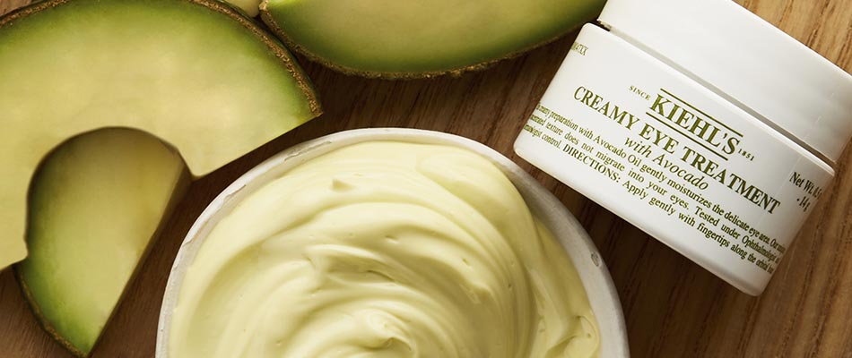 Pourquoi utiliser une crème pour le contour des yeux ?